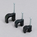 schwarze Nagelschelle mit Stahlnagel 12mm