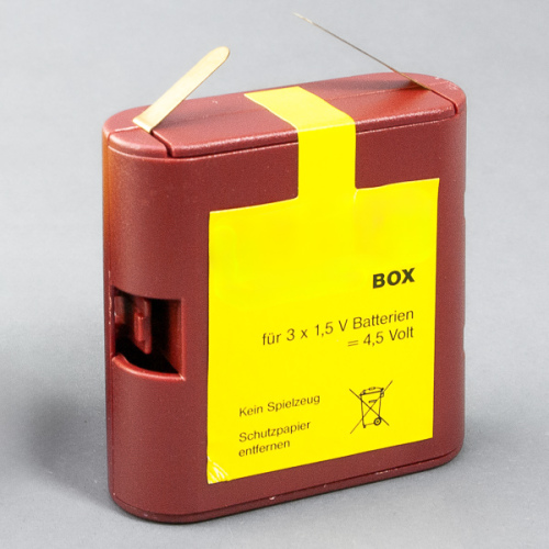 Flachbatterieadapter für 3xAA Batterien, 4,95 €